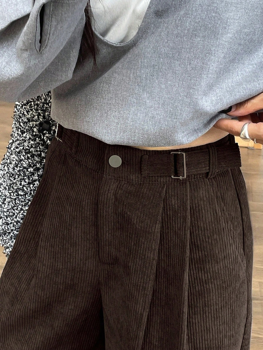 Pantaloni SHEIN, maro