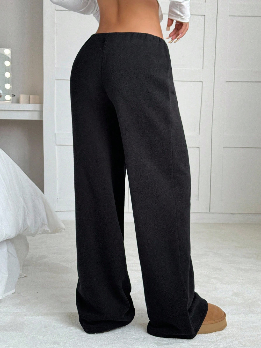 Pantaloni SHEIN, negru