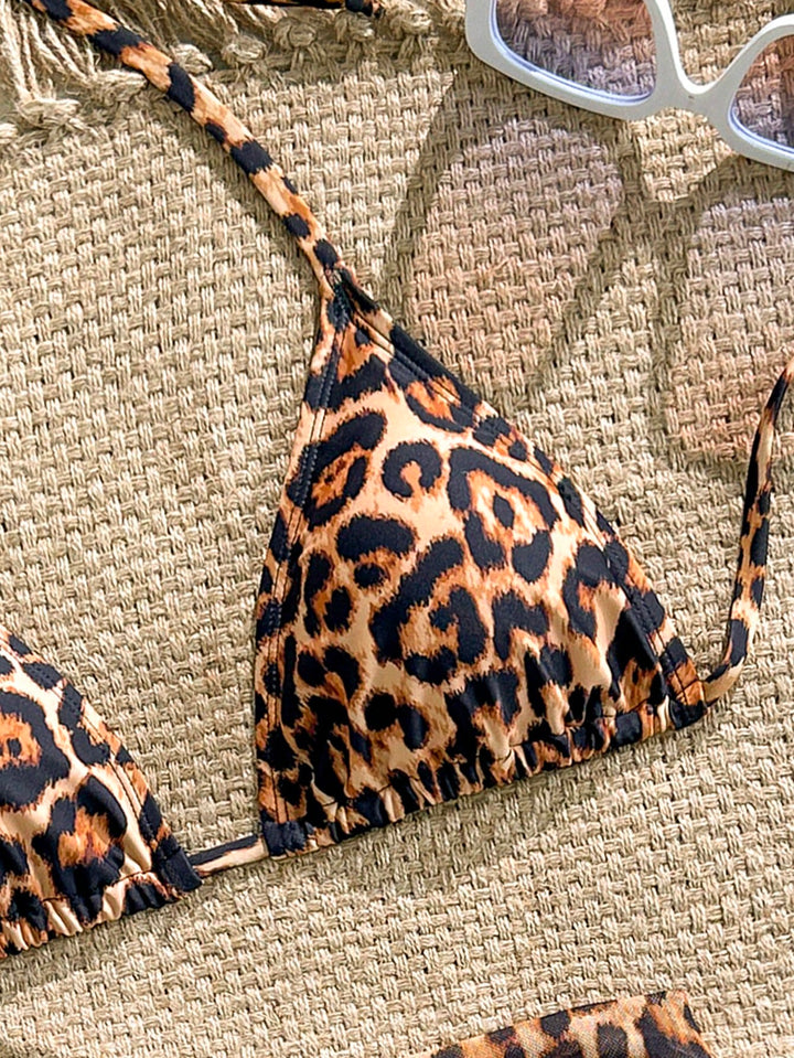 Set costum de baie SHEIN, mix culori
