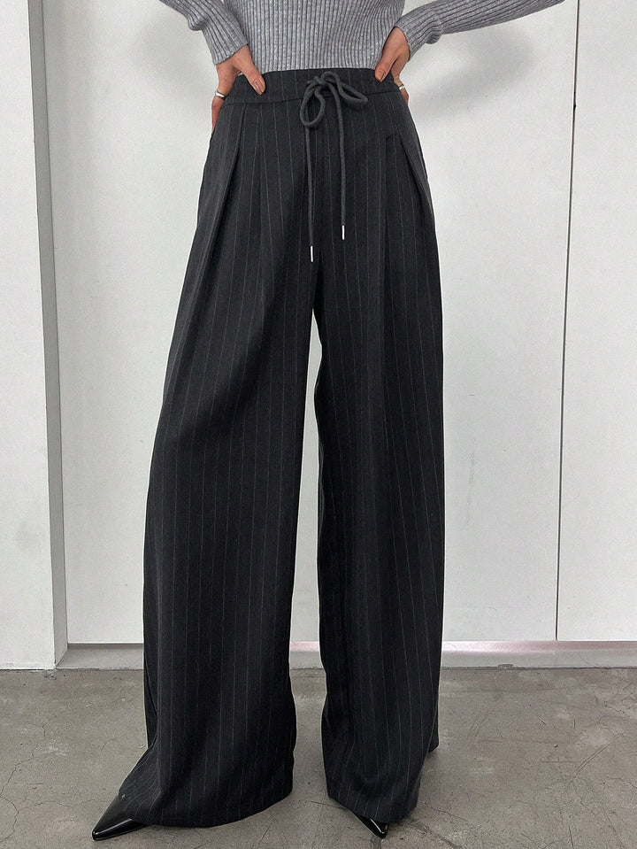 Pantaloni SHEIN, gri