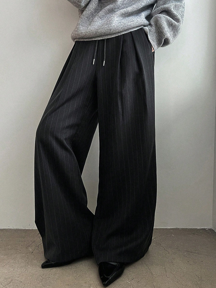 Pantaloni SHEIN, gri