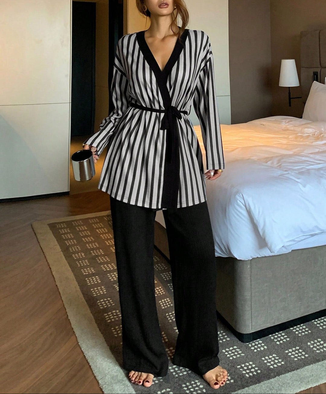 Compleu pijamale SHEIN, mix culori