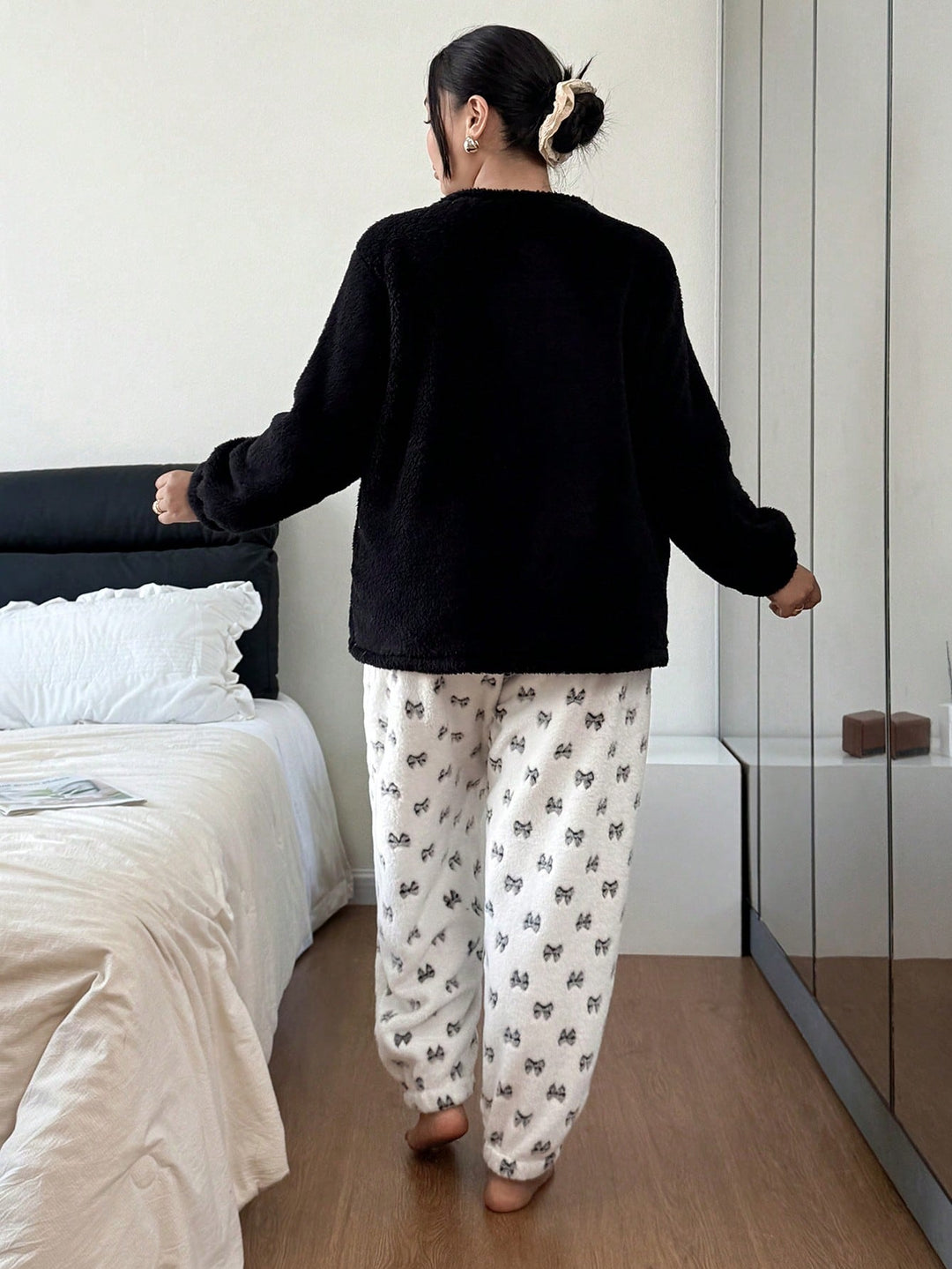 Set pijamale SHEIN, negru
