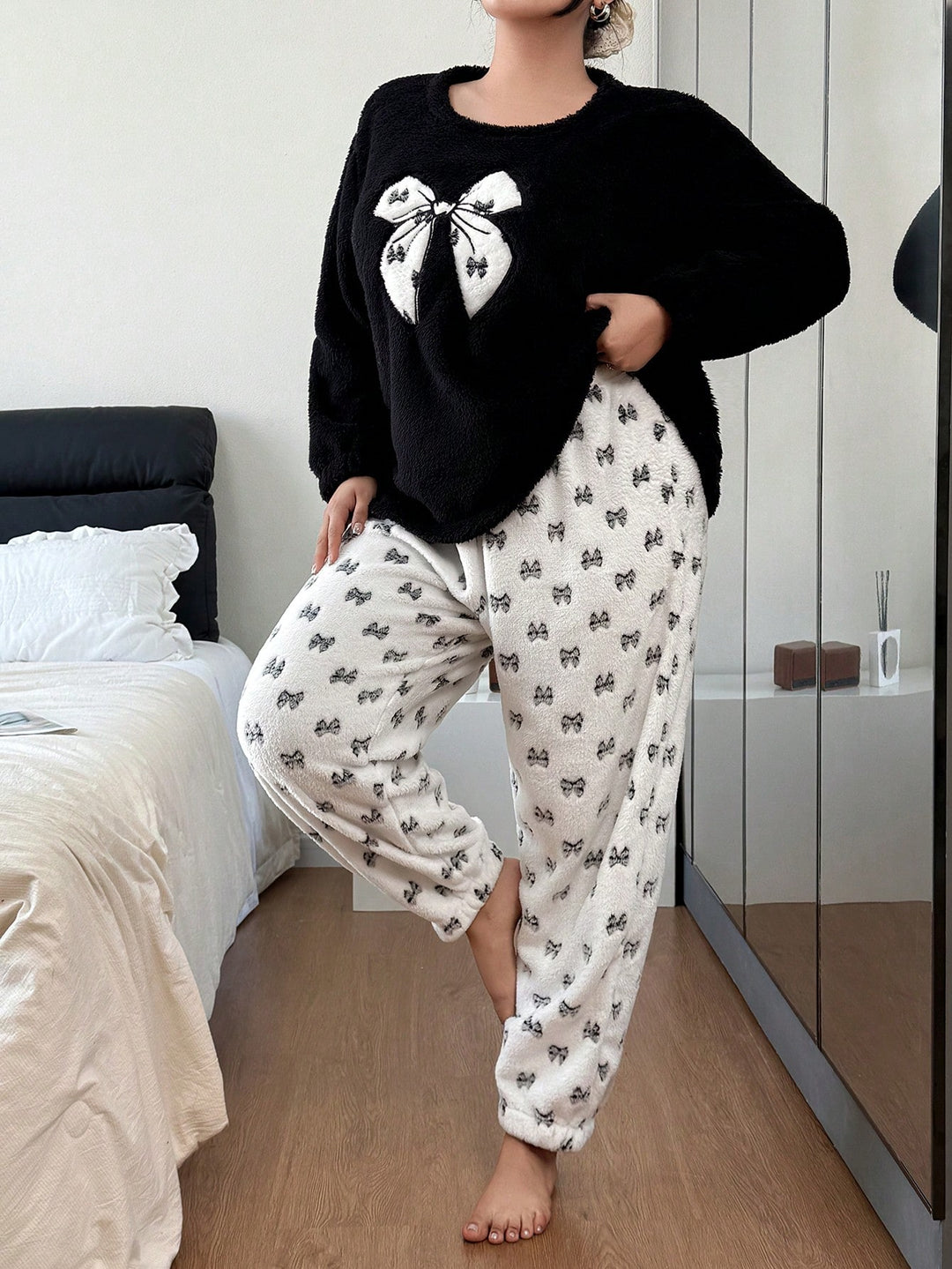 Set pijamale SHEIN, negru
