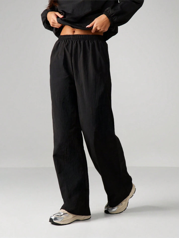 Pantaloni SHEIN, negru