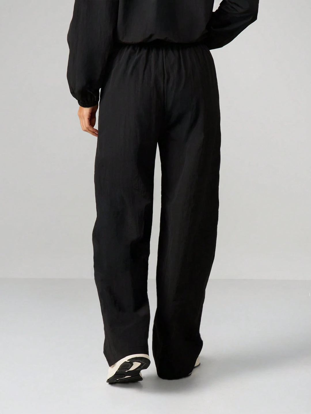 Pantaloni SHEIN, negru