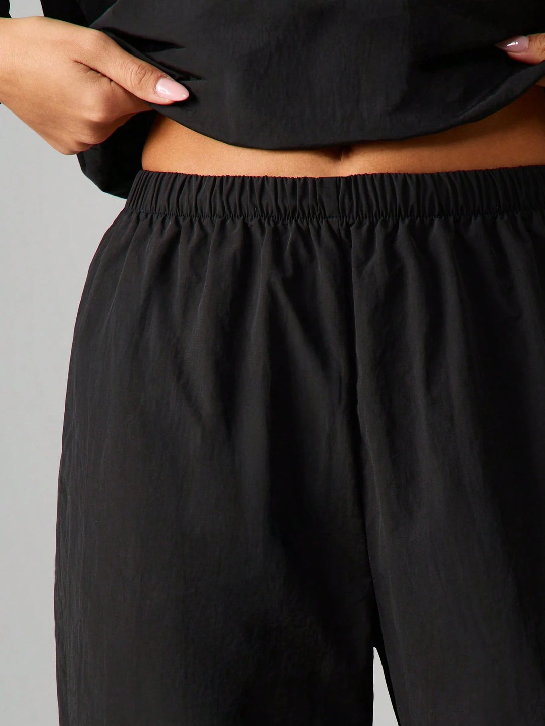 Pantaloni SHEIN, negru
