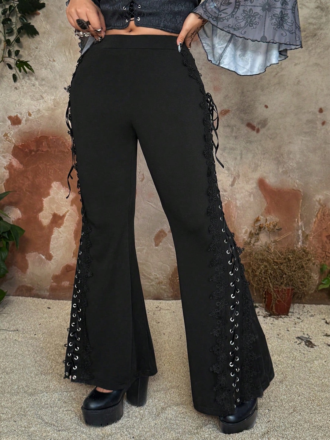 Pantaloni SHEIN, negru