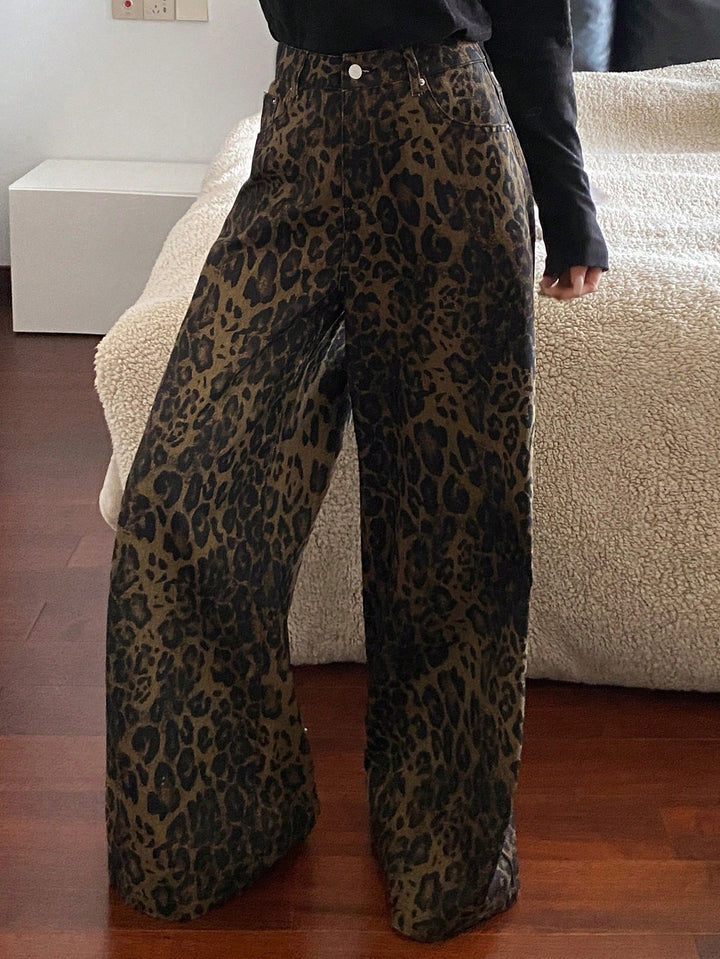 Pantaloni scurți SHEIN, maro