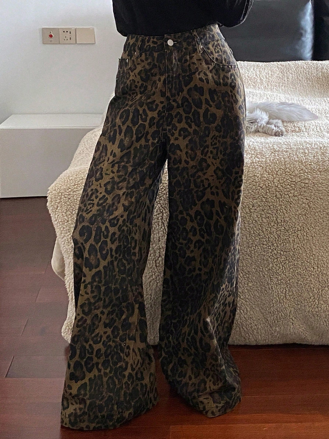 Pantaloni scurți SHEIN, maro