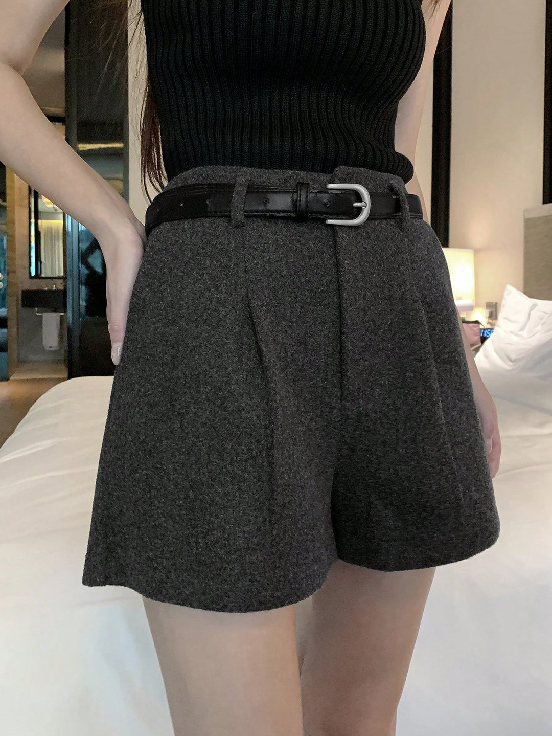 Pantaloni scurți SHEIN, gri
