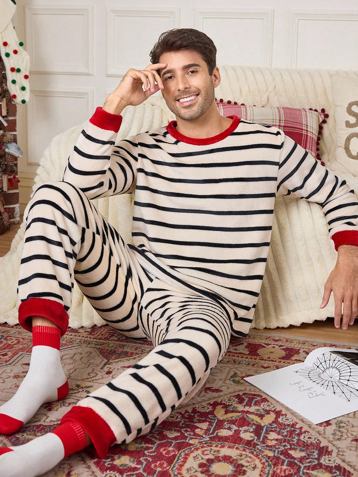 Compleu pijamale SHEIN, mix culori
