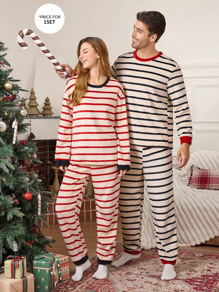 Compleu pijamale SHEIN, mix culori