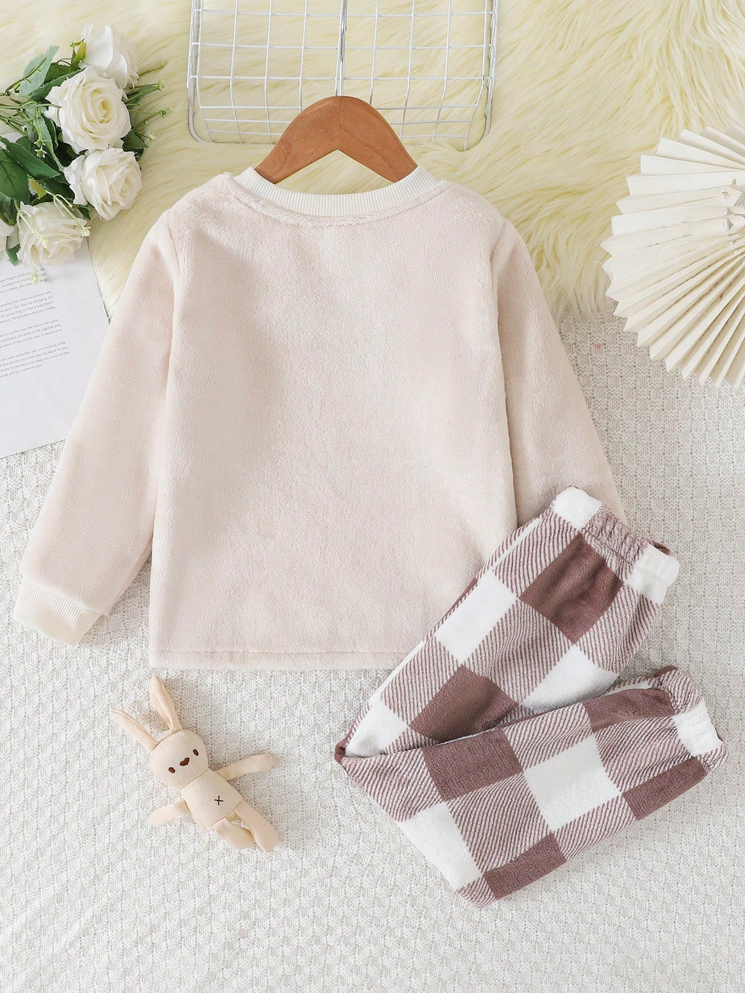 Compleu pijamale SHEIN, mix culori