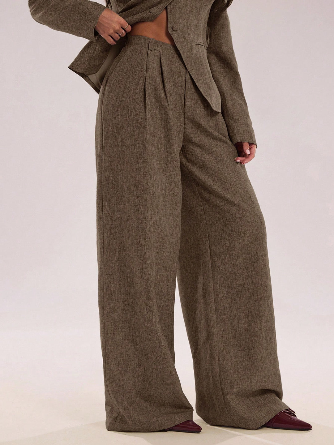 Pantalon SHEIN, maro