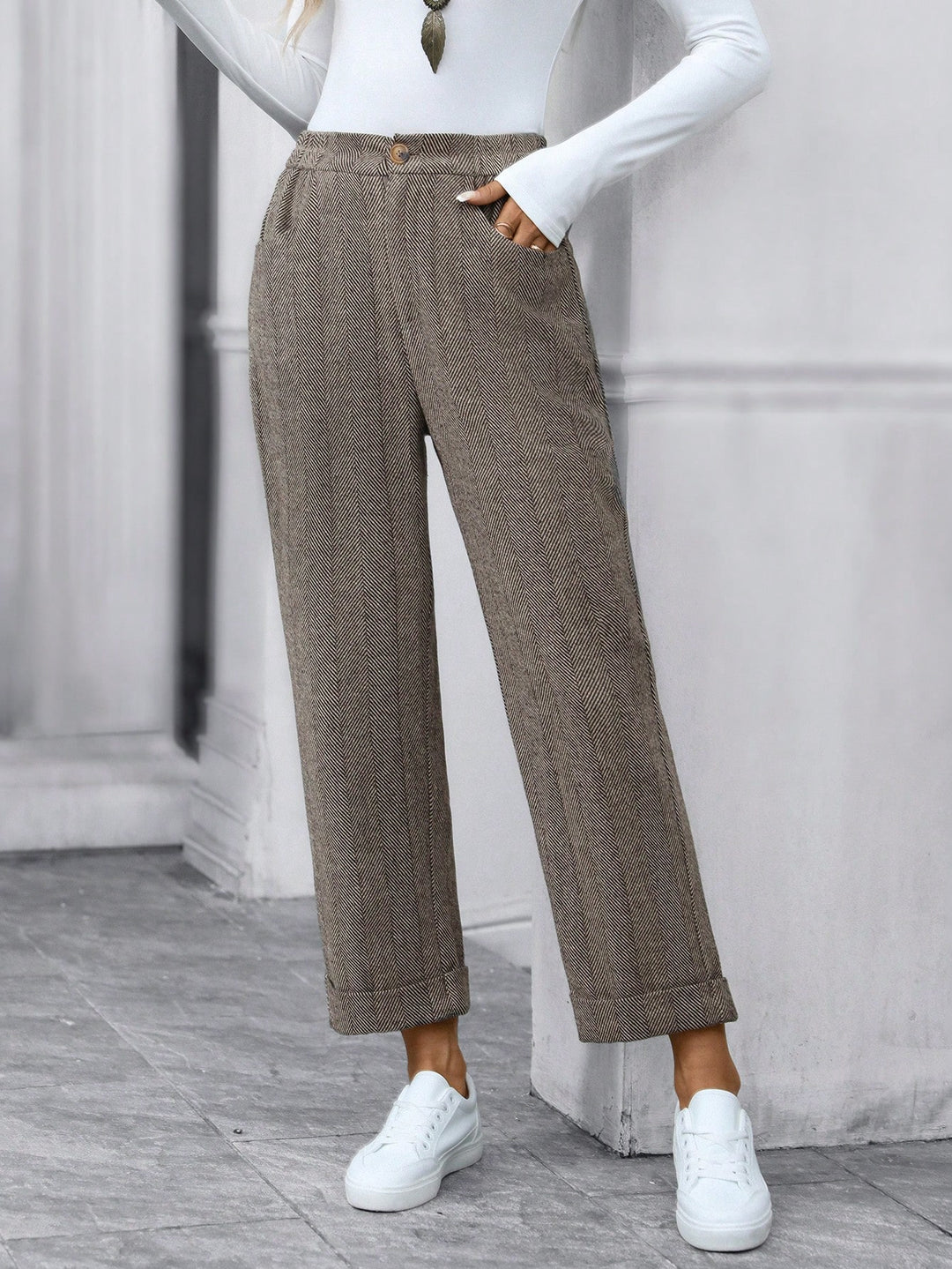 Pantaloni SHEIN, maro