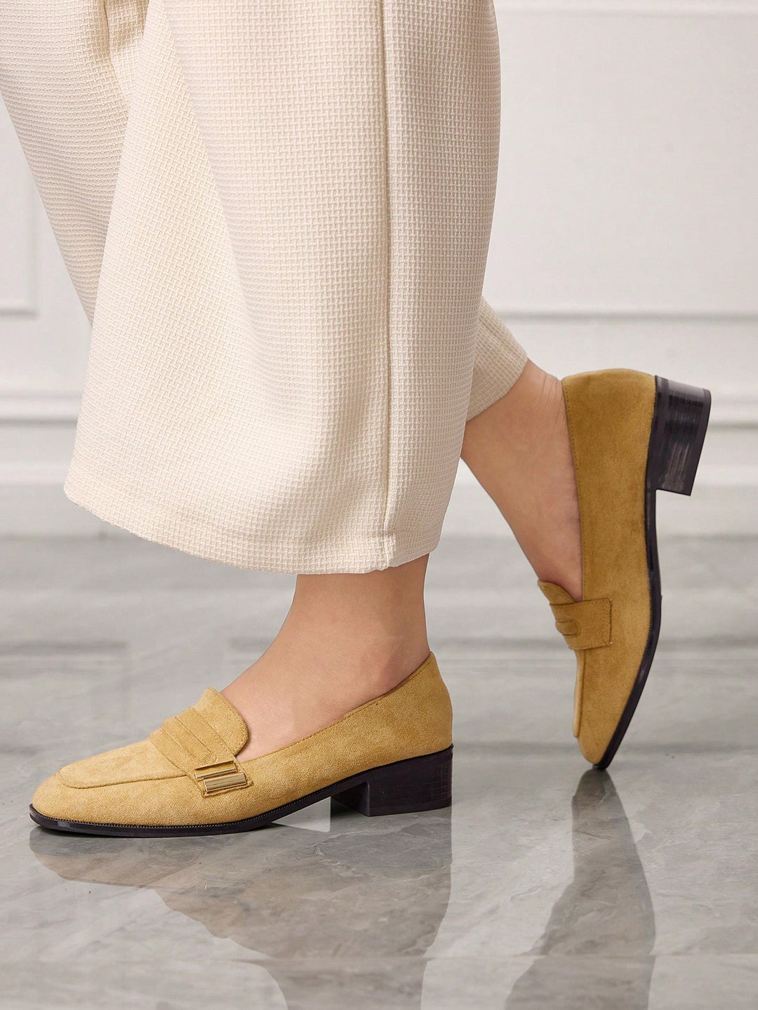 Balerini SHEIN, kaki