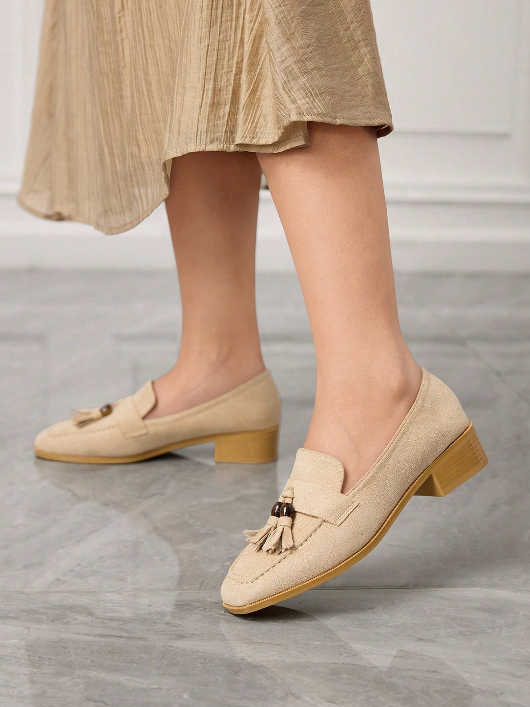 Pantofi SHEIN, crem