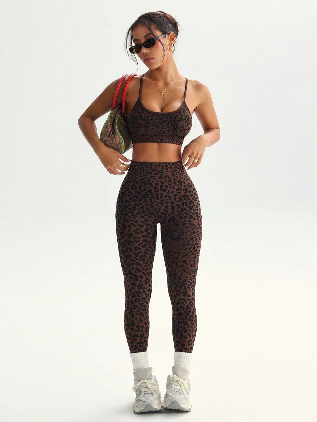 Set compleuri sport SHEIN, mix culori