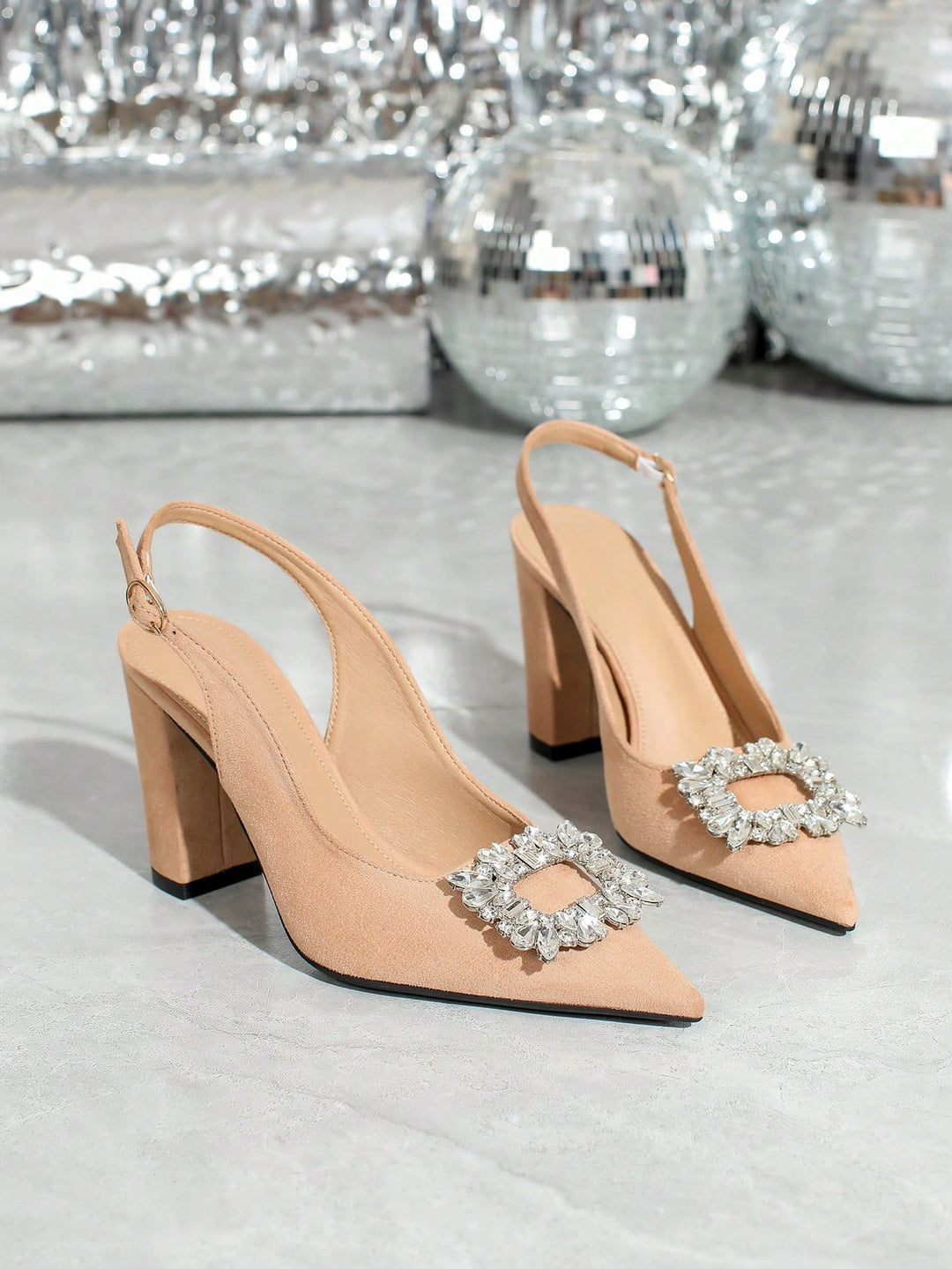 Pantofi cu toc SHEIN, crem