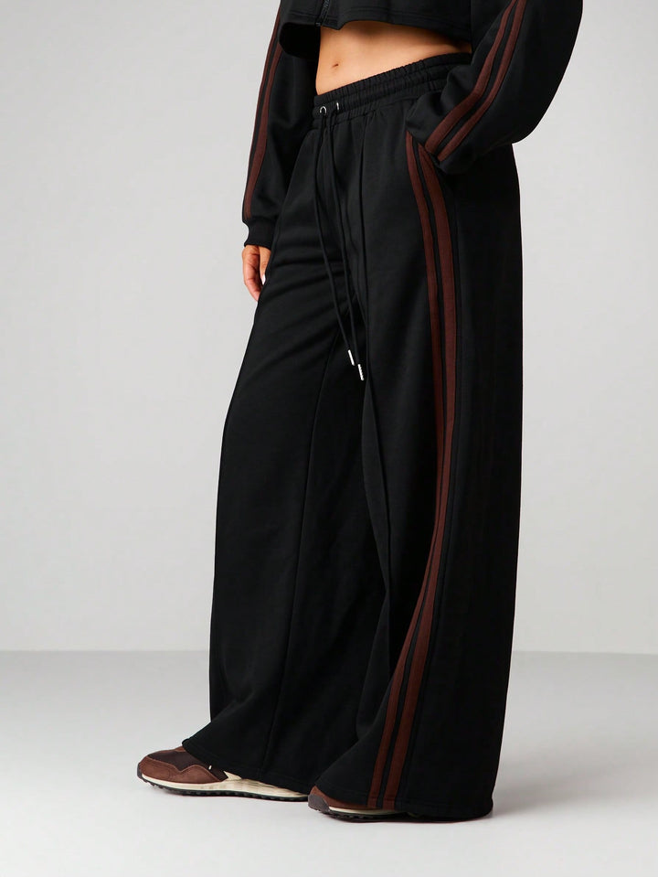 Pantaloni SHEIN, negru