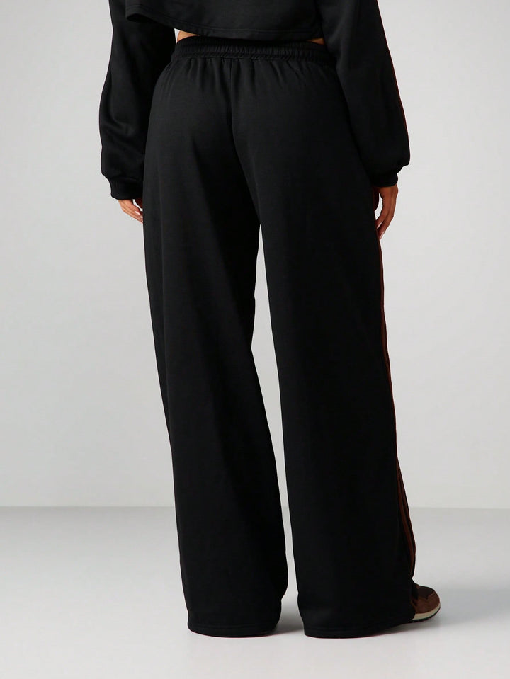 Pantaloni SHEIN, negru