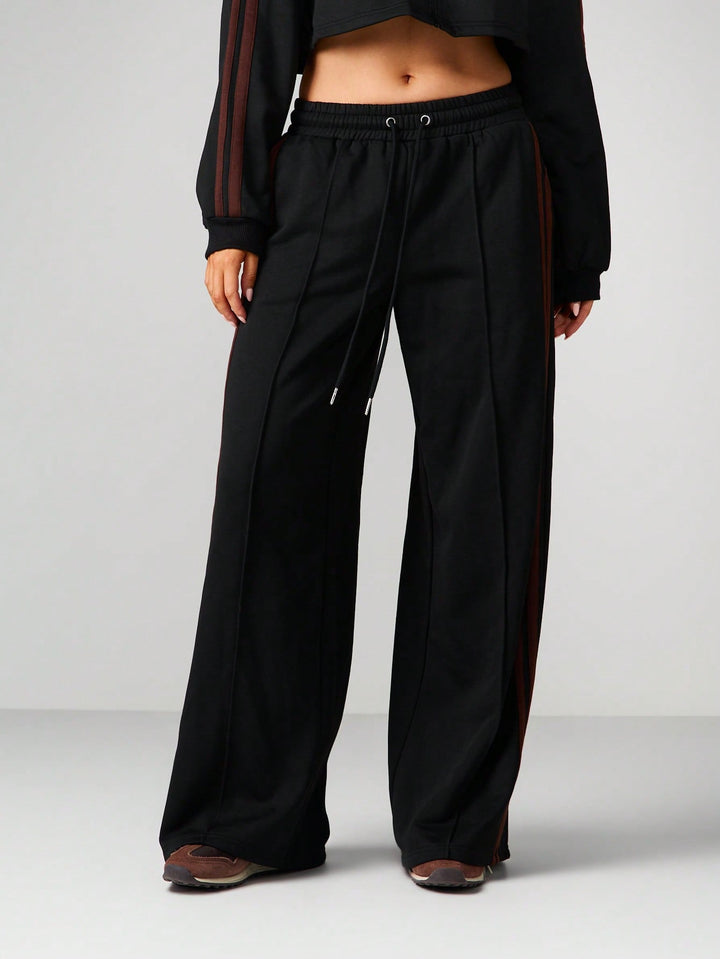 Pantaloni SHEIN, negru