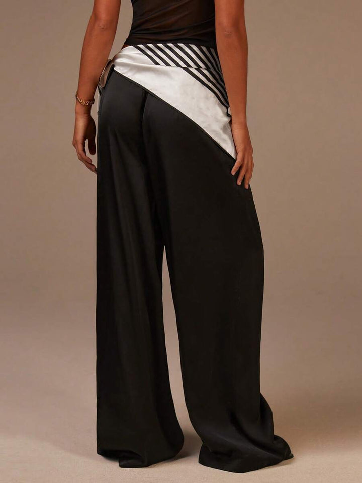 Pantaloni SHEIN, negru