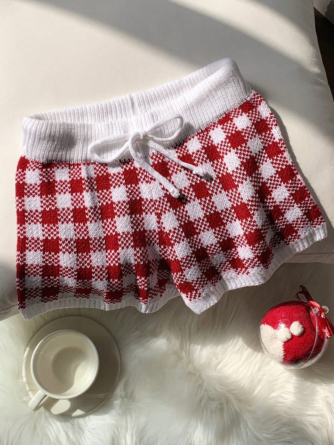 Pantaloni SHEIN, roșu