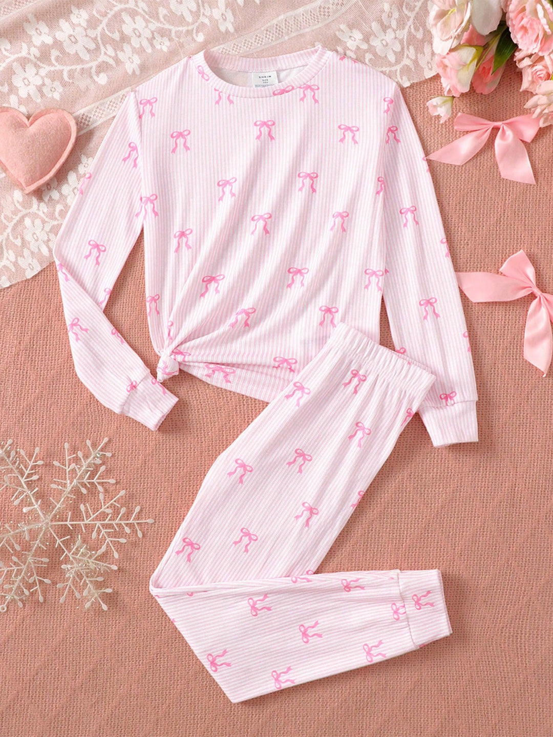 Compleu pijamale SHEIN, roz