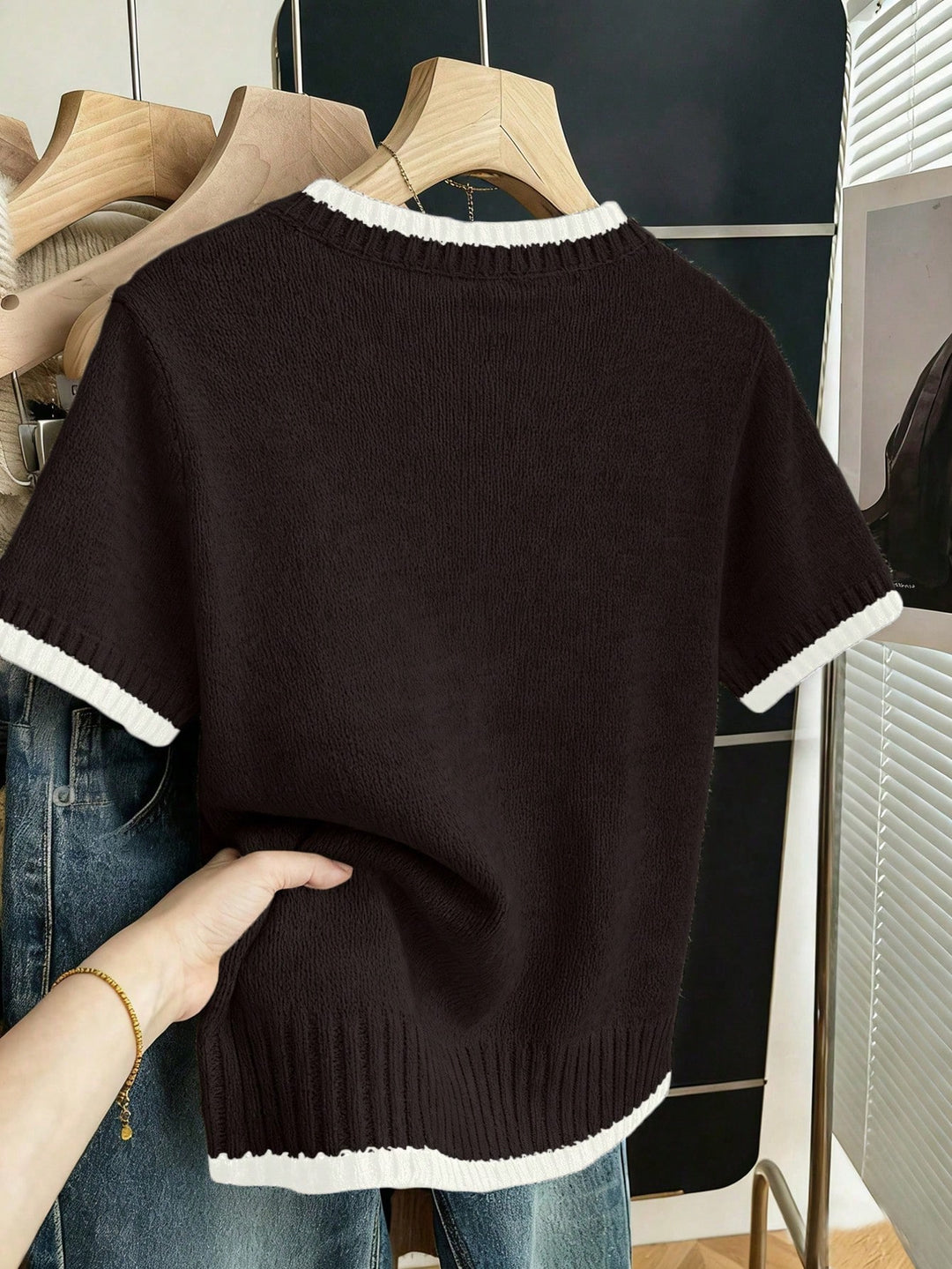 Tricou SHEIN, maro