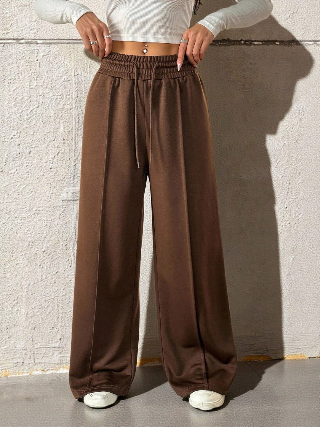 Pantaloni SHEIN, maro