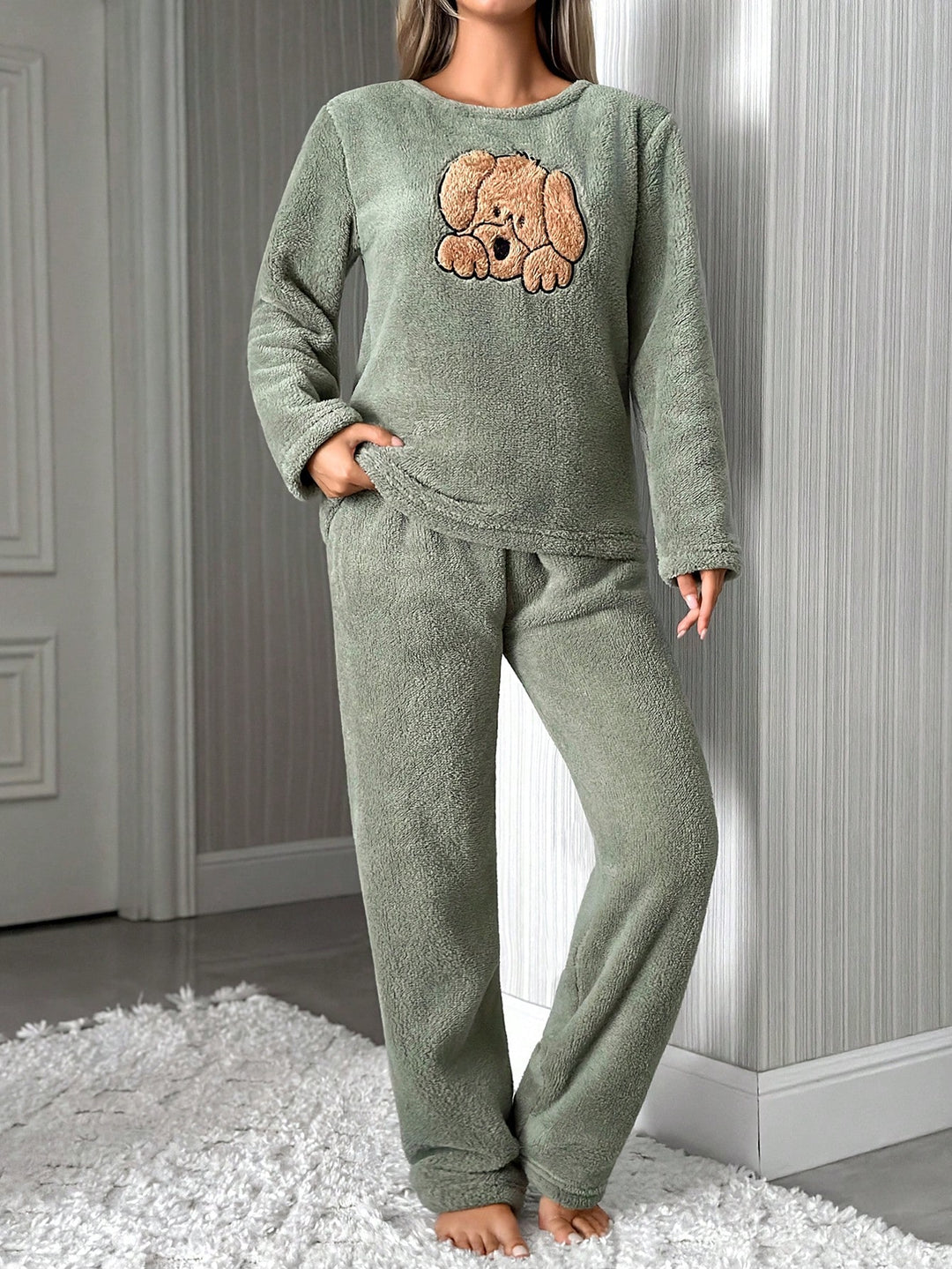Compleu pijamale SHEIN, verde