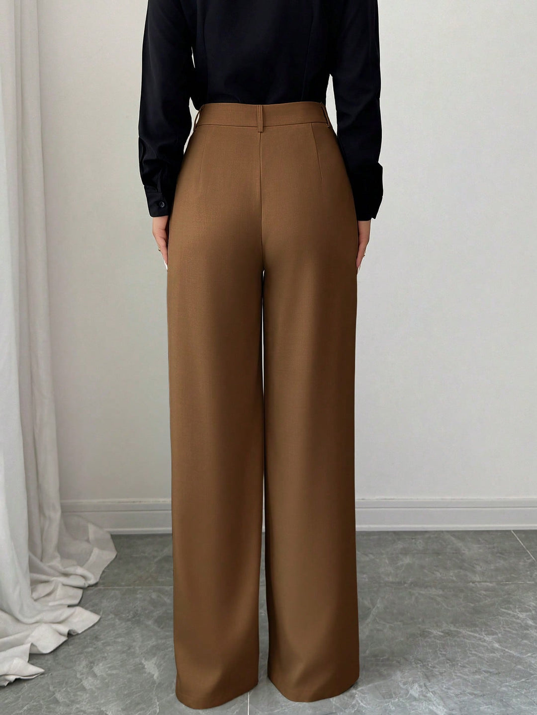 Pantaloni SHEIN, maro