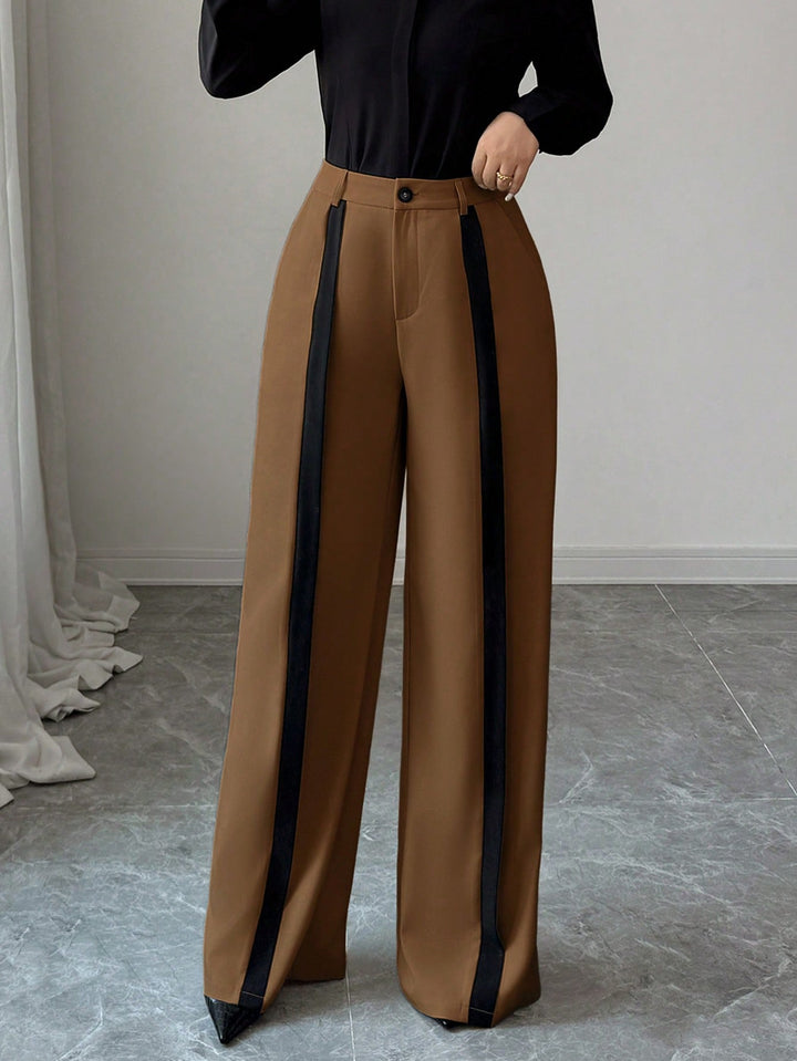 Pantaloni SHEIN, maro