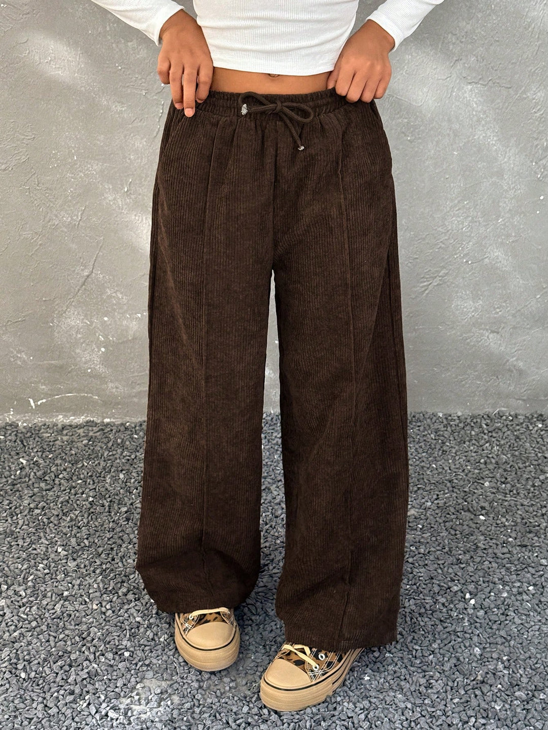 Pantaloni SHEIN, maro