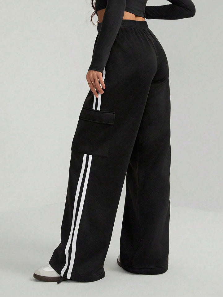 Pantaloni SHEIN, negru