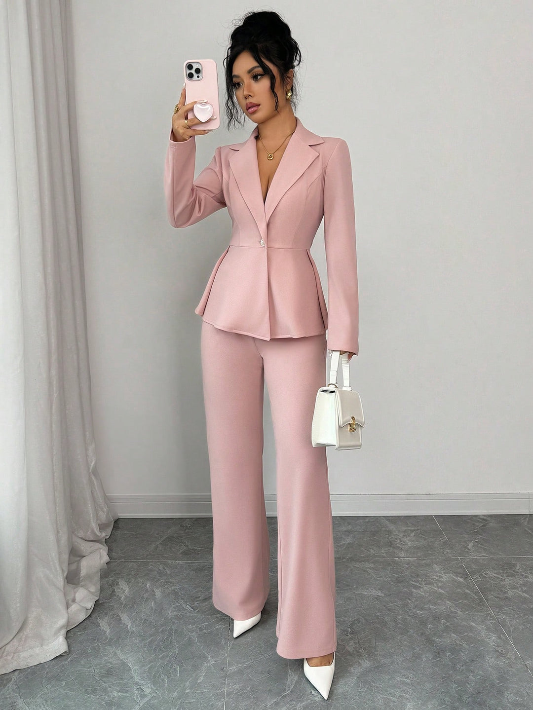 Costum SHEIN, roz