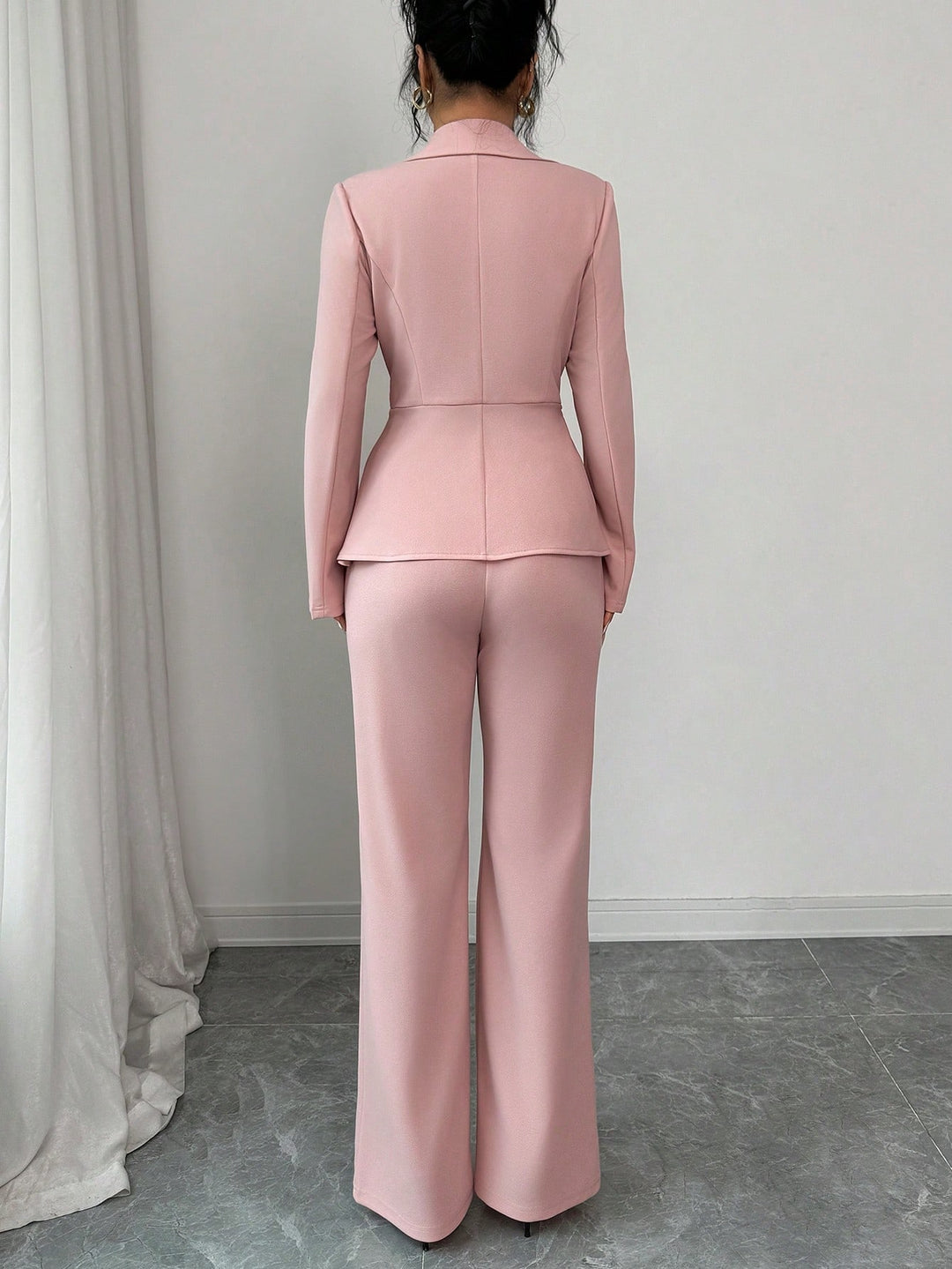 Costum SHEIN, roz