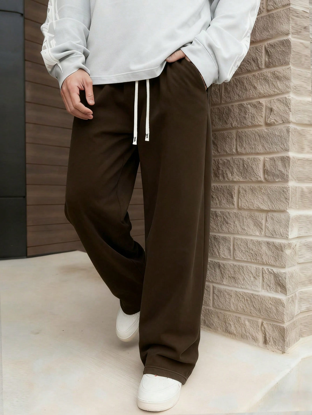 Pantaloni SHEIN, maro