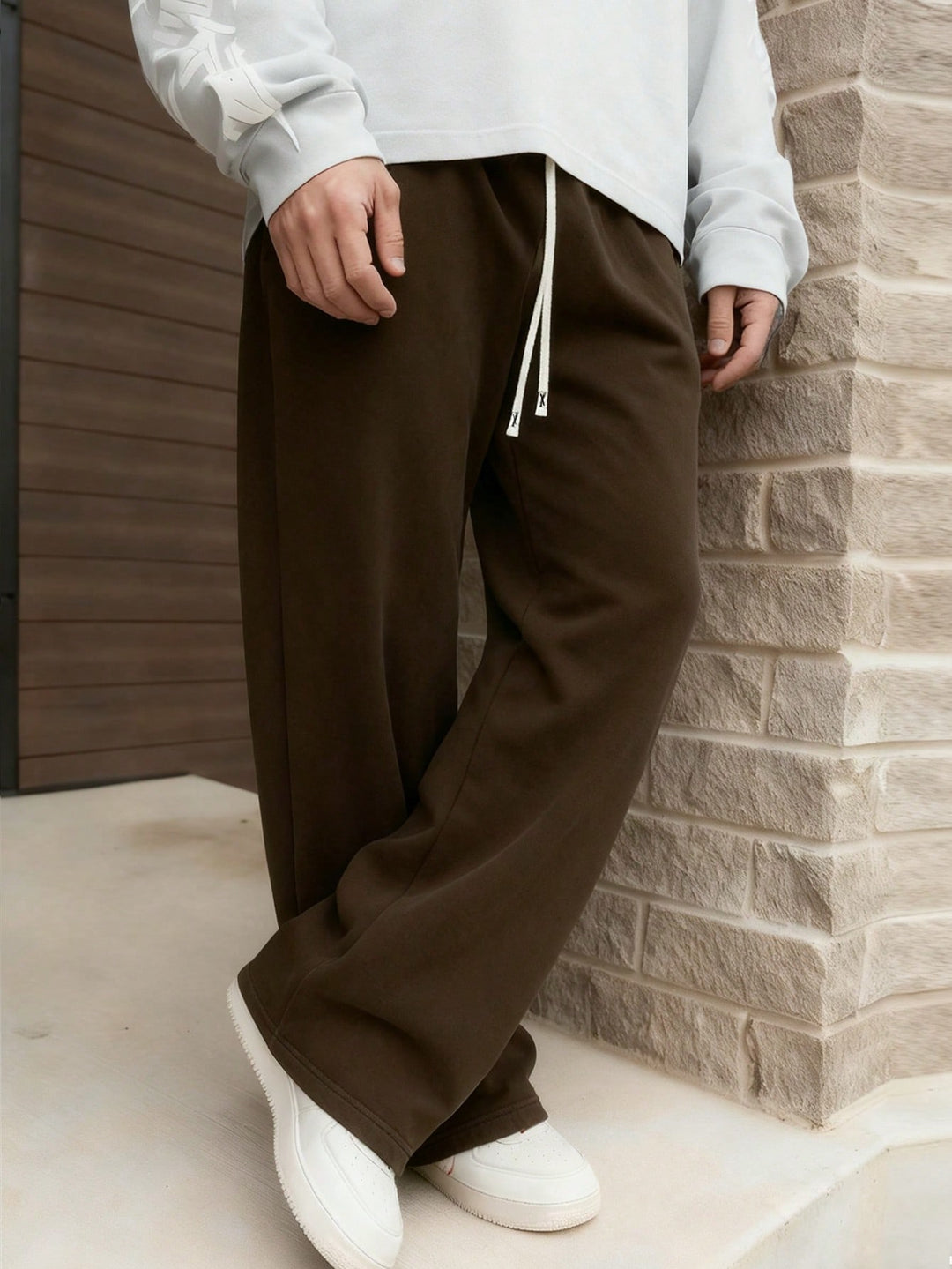 Pantaloni SHEIN, maro