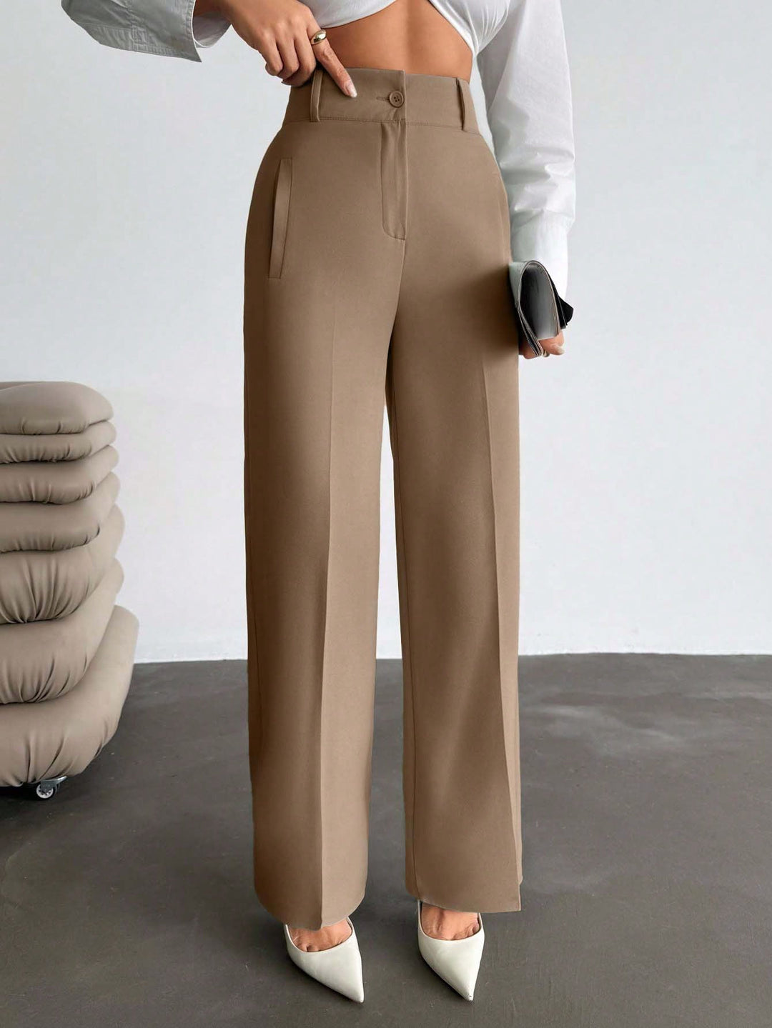 Pantaloni SHEIN, maro