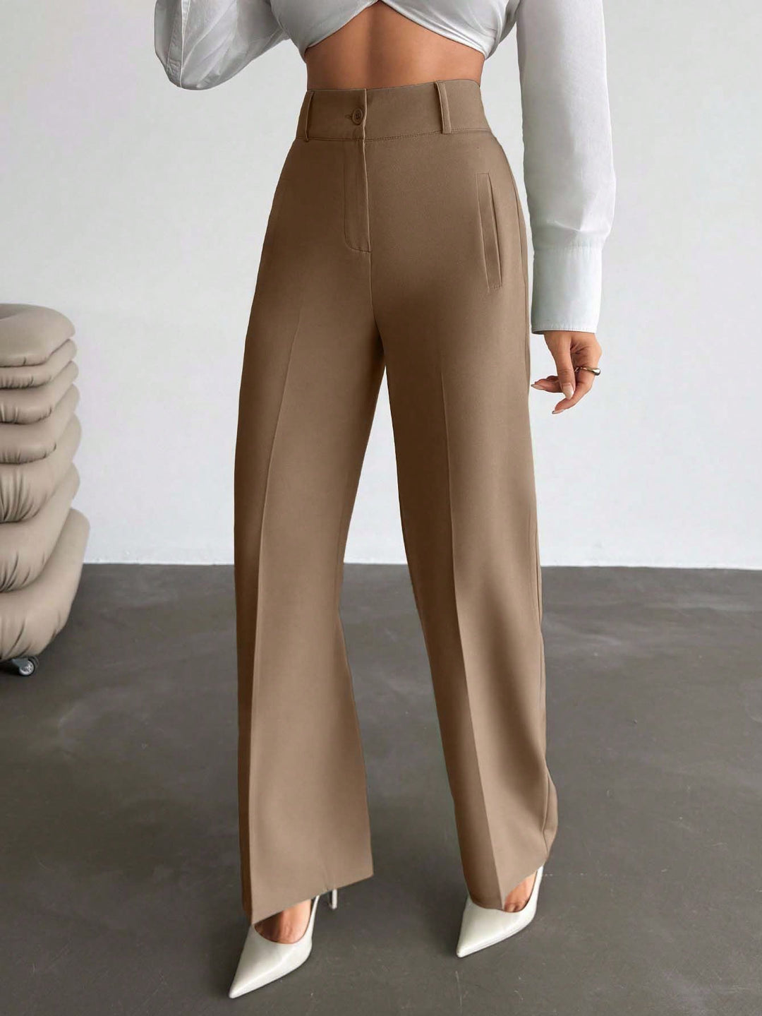 Pantaloni SHEIN, maro