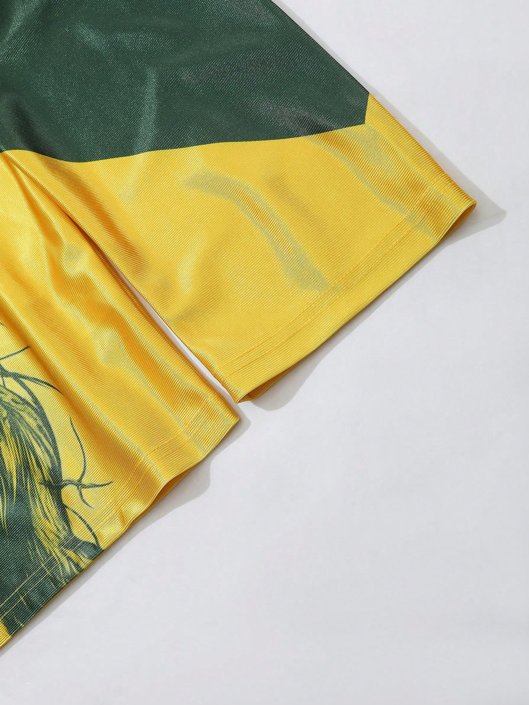Tricou SHEIN, galben