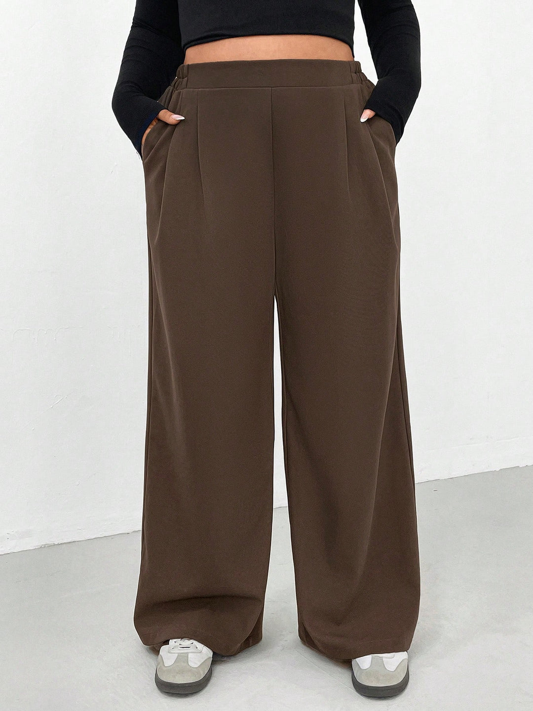 Pantaloni SHEIN, maro