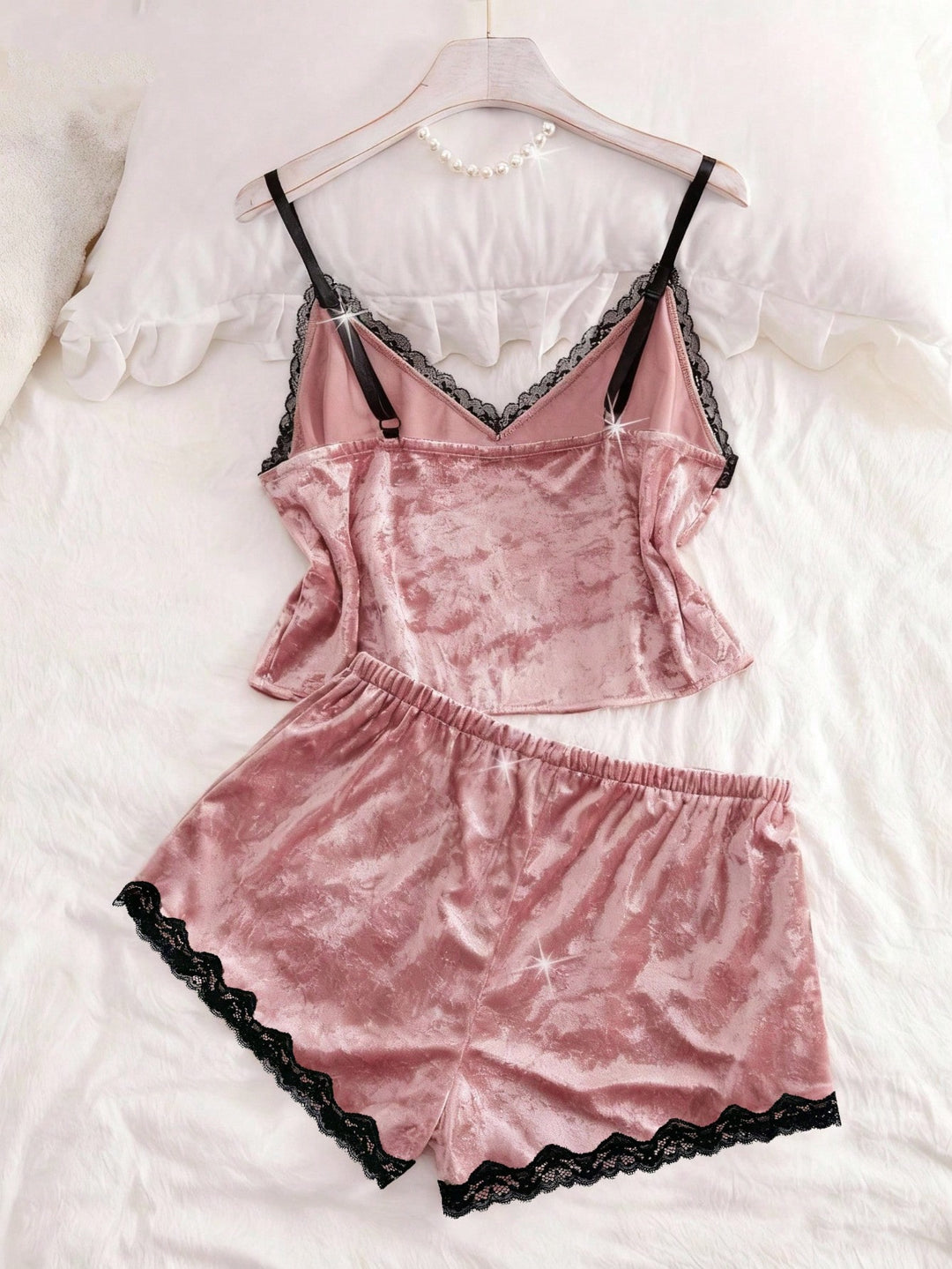 Compleu pijamale SHEIN, roz