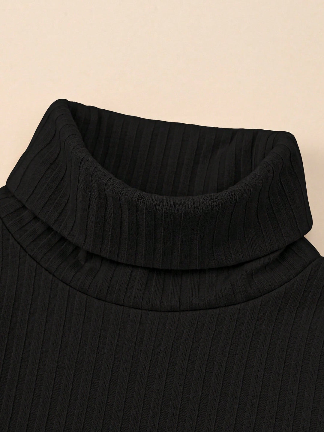Tricou cu guler tip sturtleneck SHEIN, negru