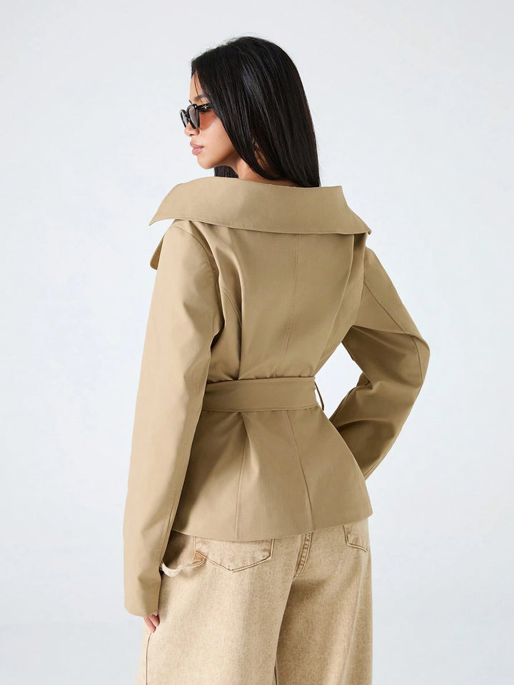 Trench scurt SHEIN, bej