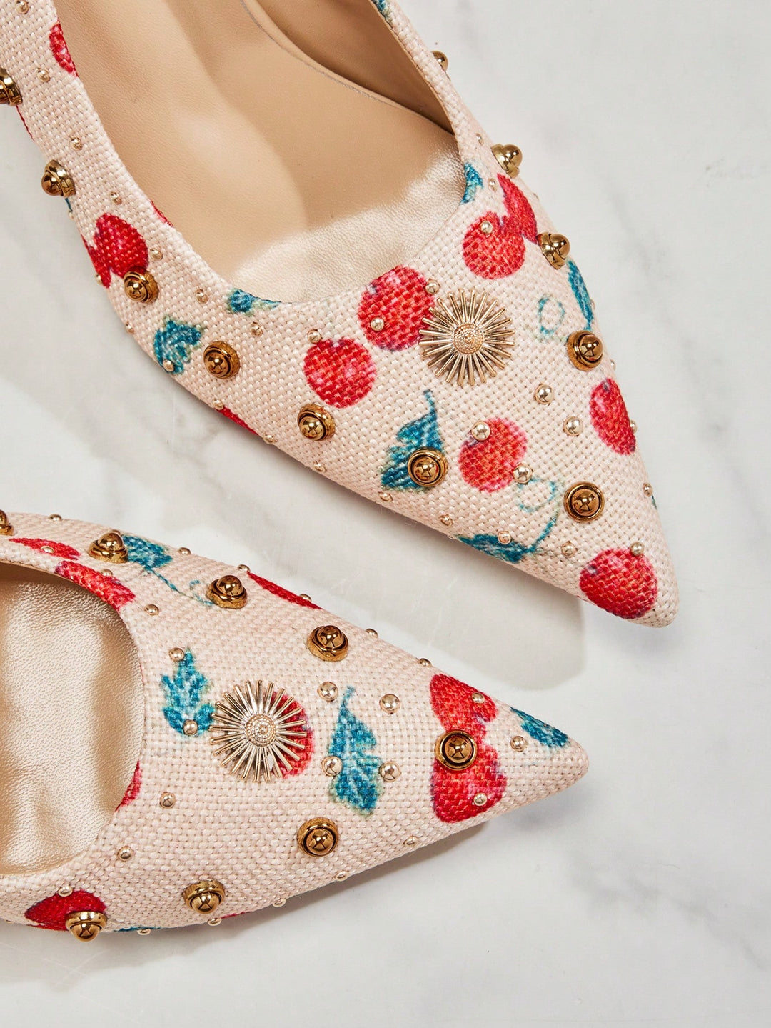 Pantofi cu toc SHEIN, bej