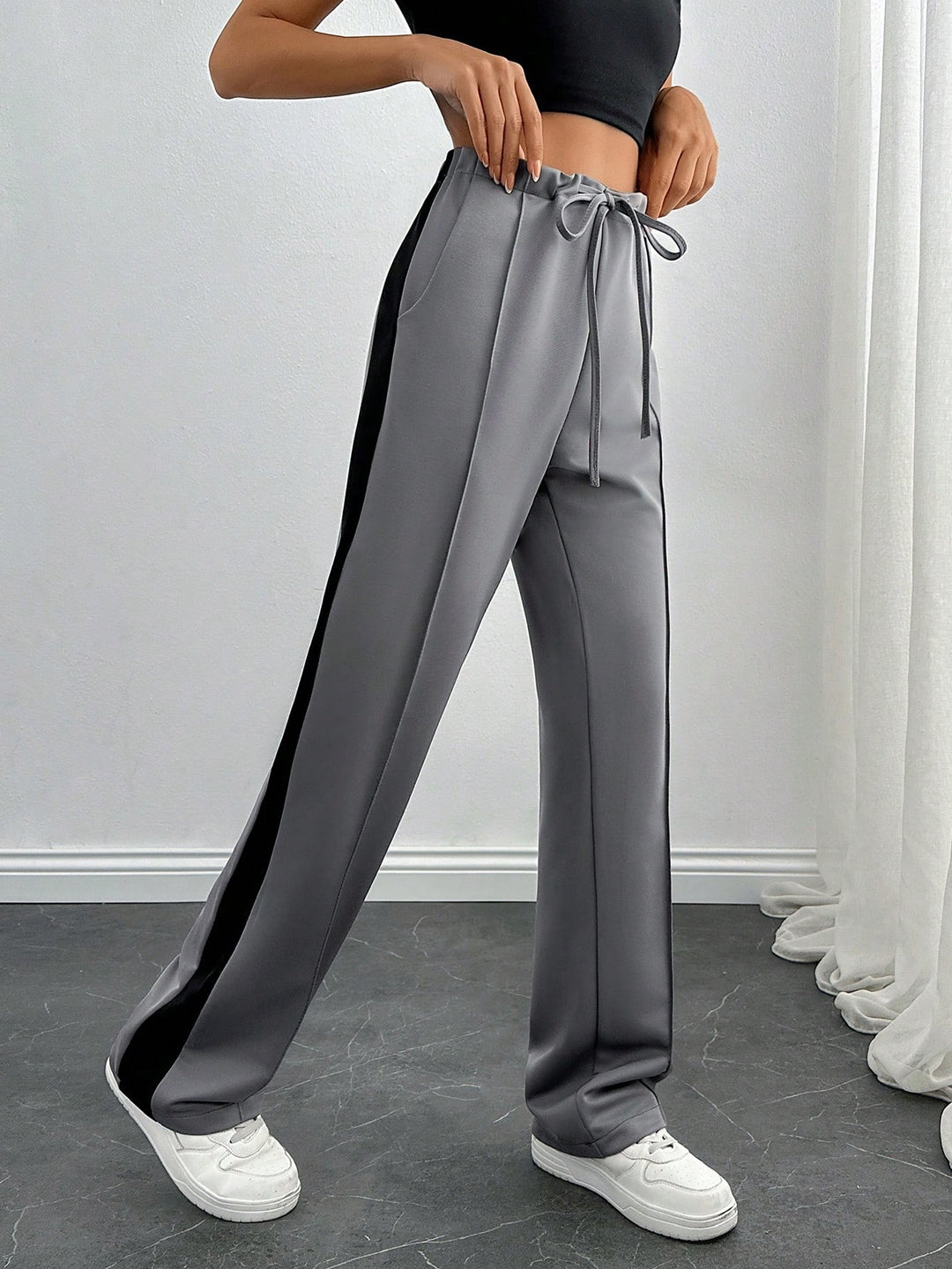 Pantaloni SHEIN, gri